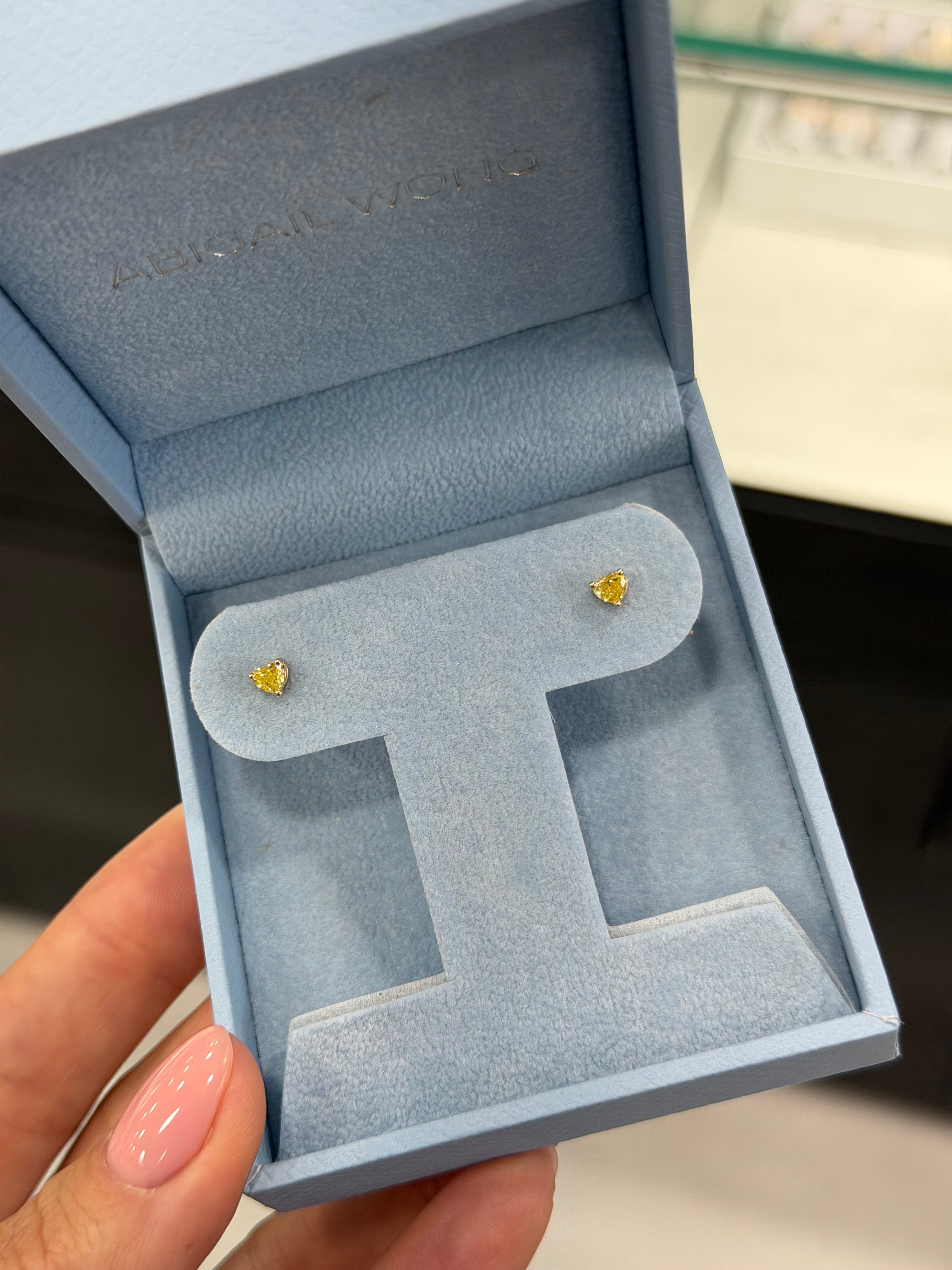 Mini Bubu Studs