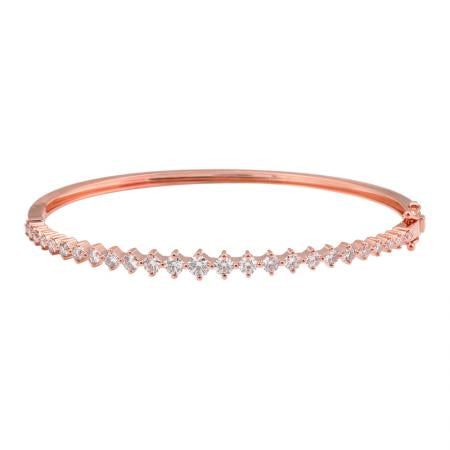 Graduating Shared Prong Round Diamond Bangle