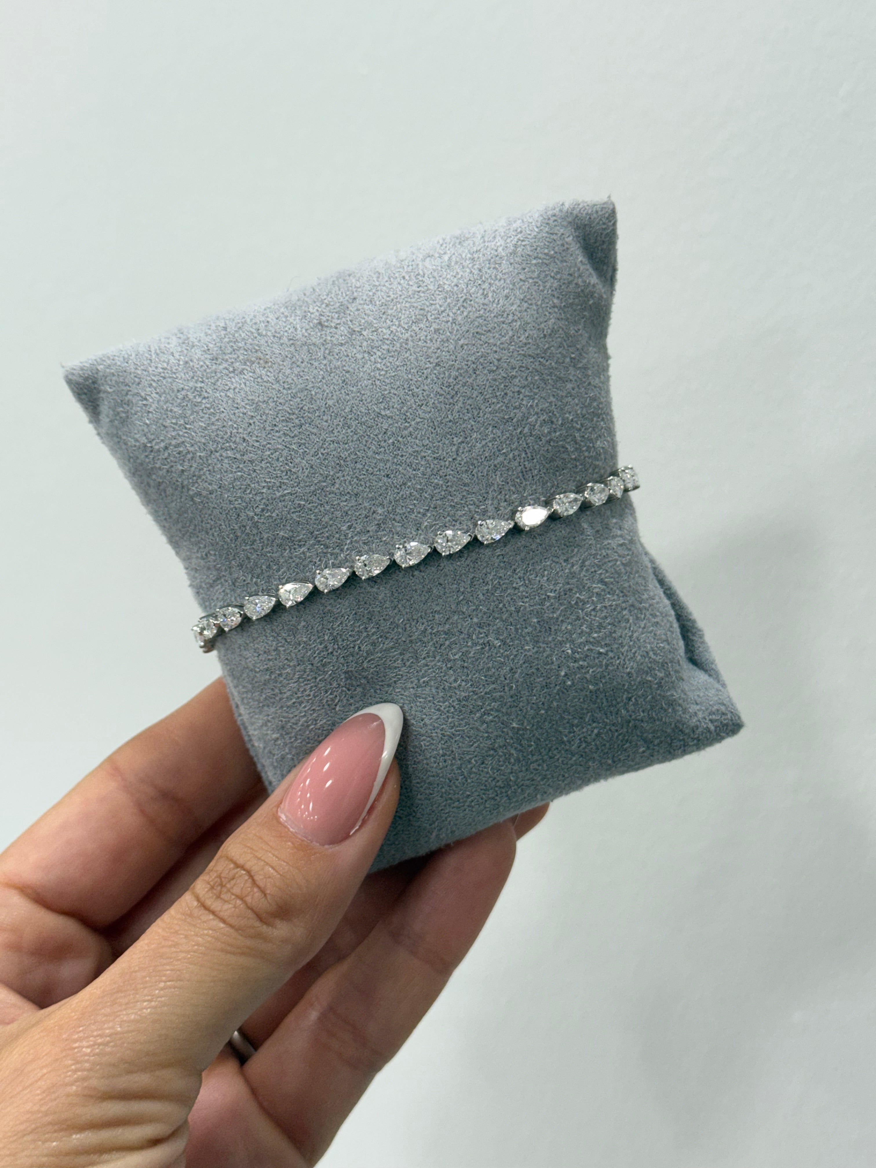 Pear East to West Lab Tennis Bracelet